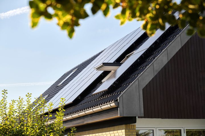 Hvad koster strøm med et solcelleanlæg?