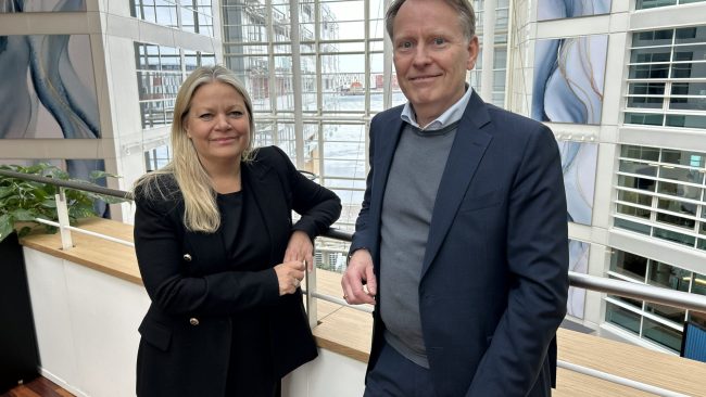 Adm. direktør i Andel Energi, Marlene Holmgaard Fris, og koncerndirektør med ansvar for Privat i Alm. Brand Group, Kim Bai Wadstrøm ved Alm. Brand hovedkontoret i København.