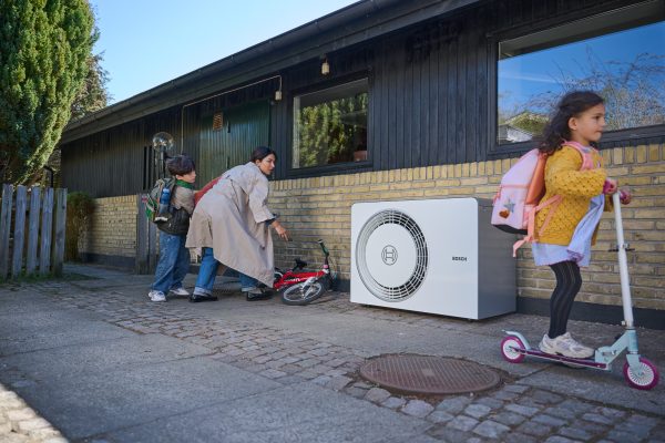 Få energi til hverdagen med en luft til vand-varmepumpe fra Andel Energi.